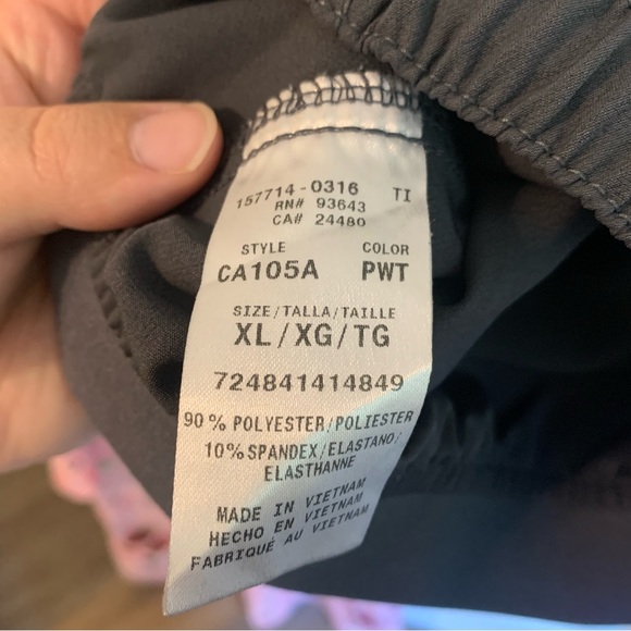 Woman’s Scrub Set Size XL Pink polkadot Top Gray Pant - Picture 4 of 5